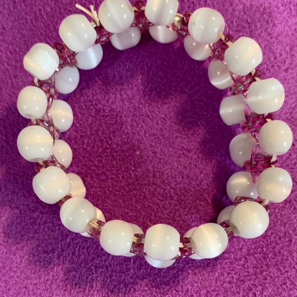 White and Pink Beaded Small Girls  Stretch Bracelet. - Picture 2 of 5